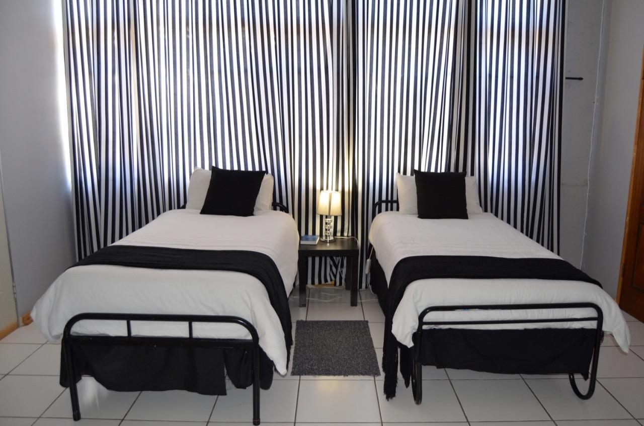 Hotel Sondela Bed&Breakfast Aliwal North Esterno foto